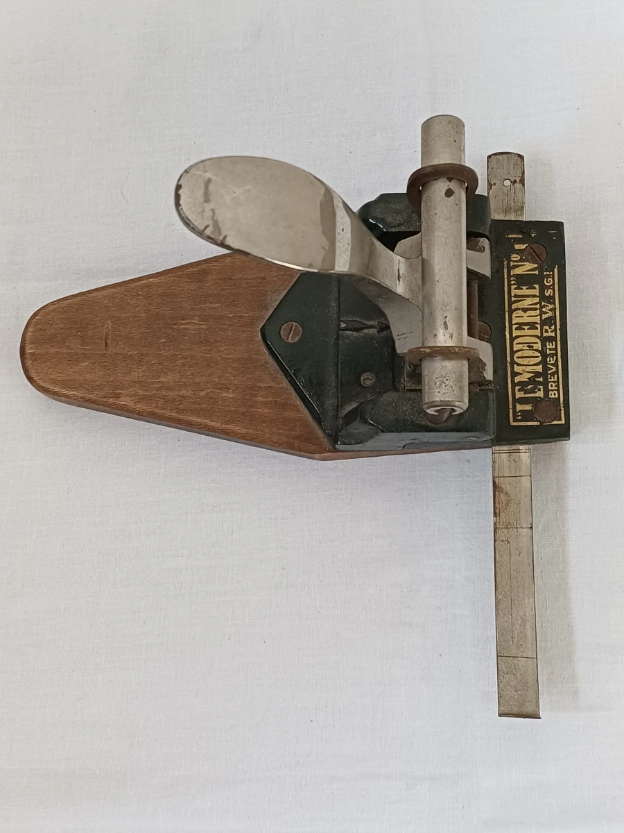 Antieke Franse Perforator "Le Moderne" N° 1 - foto 6