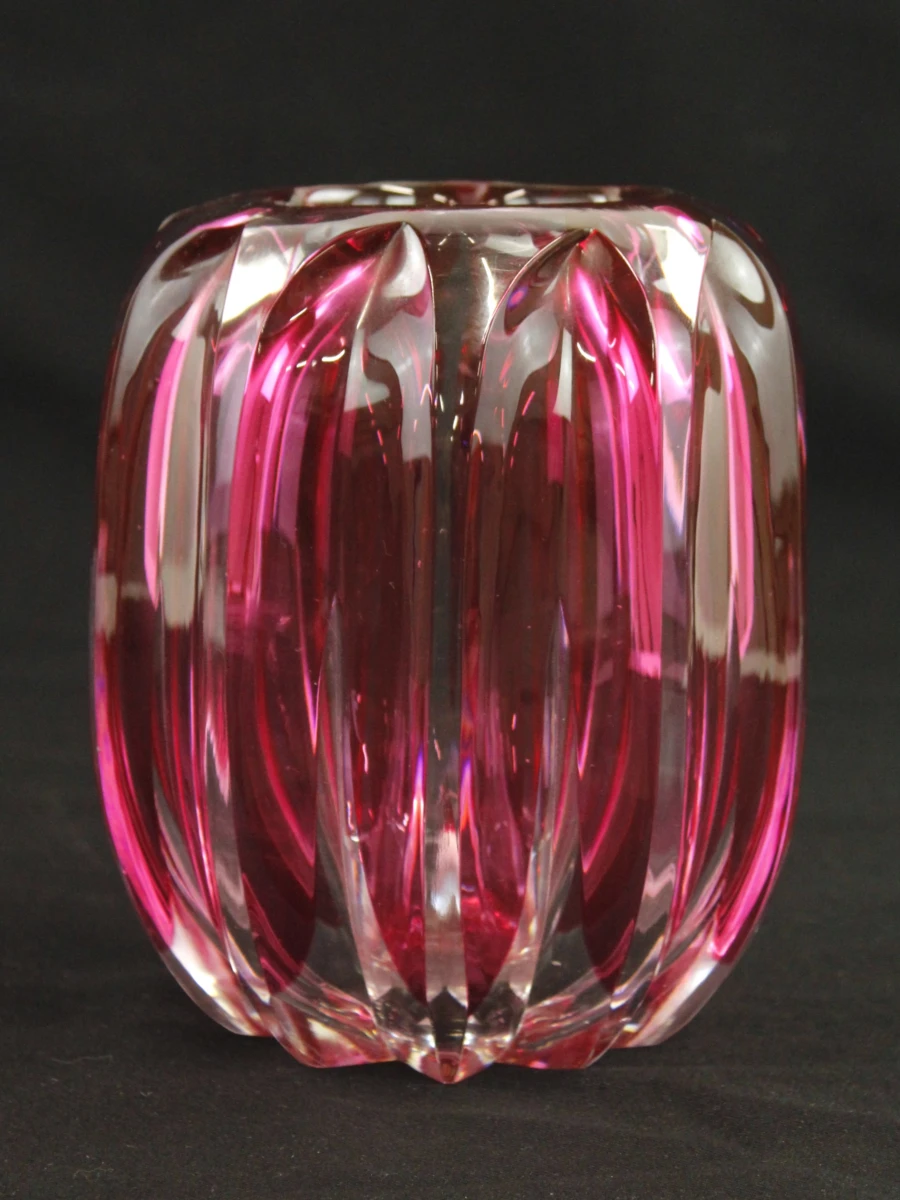Val Saint Lambert roze vaas in geslepen glas model Zinia 1926 Joseph Simon - foto 2