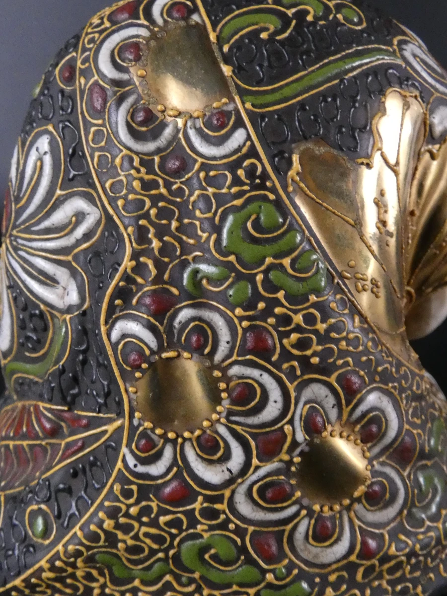 Decoratief Boeddhabeeld keramiek met gouden accenten - foto 7