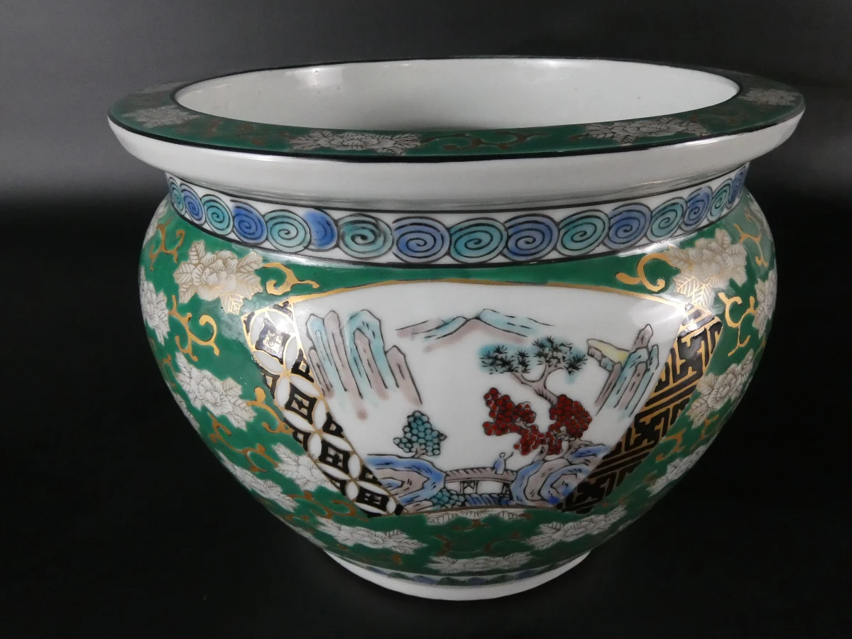 Handbeschilderde porseleinen cachepot in Japanse Imari-stijl - foto 2