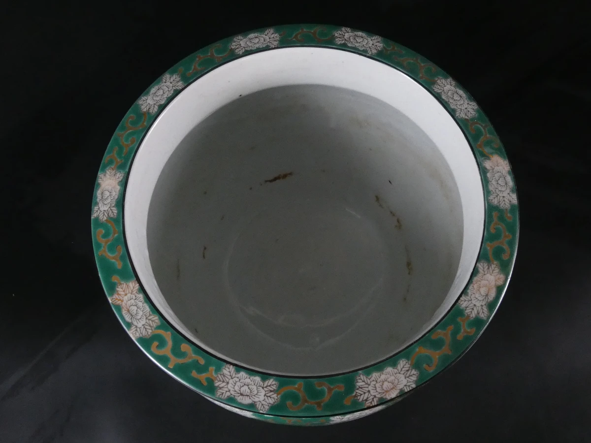 Handbeschilderde porseleinen cachepot in Japanse Imari-stijl - foto 3