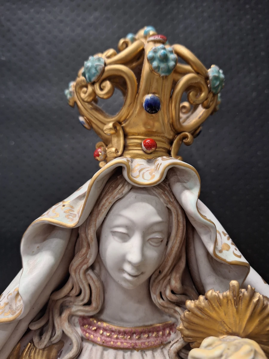 Gekroonde Madonna met Jezuskind en engeltjes in de stijl van Eugenio Pattarino - foto 3