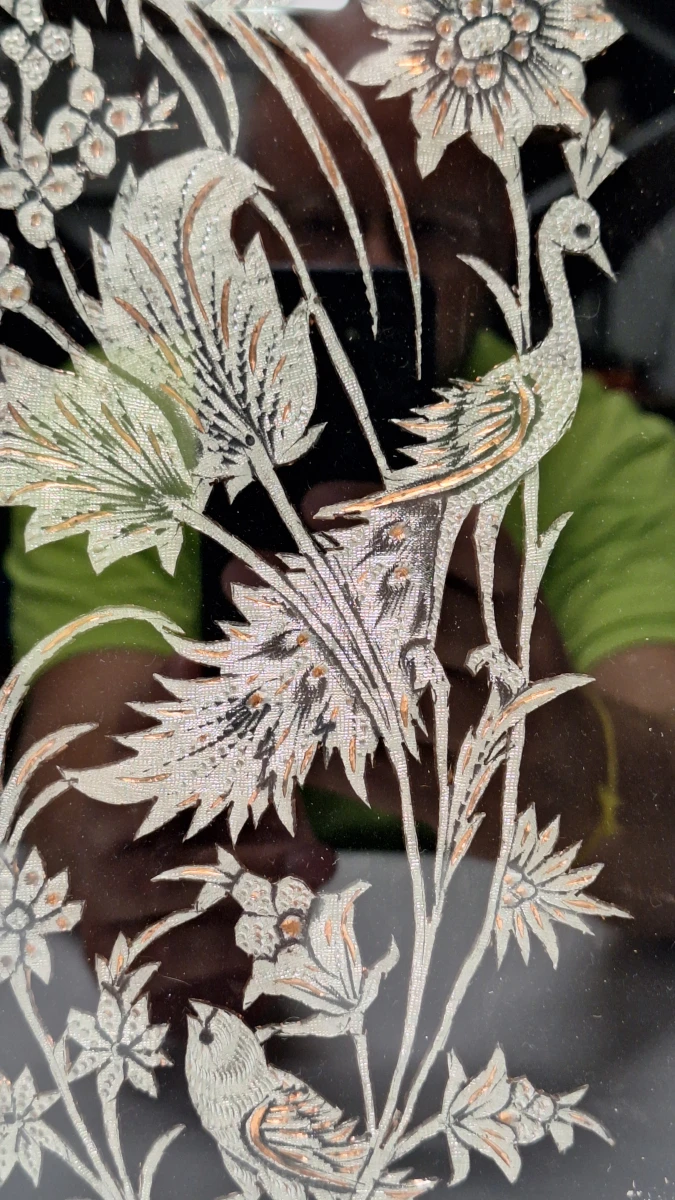 Perzisch metaalwerk met vogels en bloemen in Khatamkari-lijst - foto 4