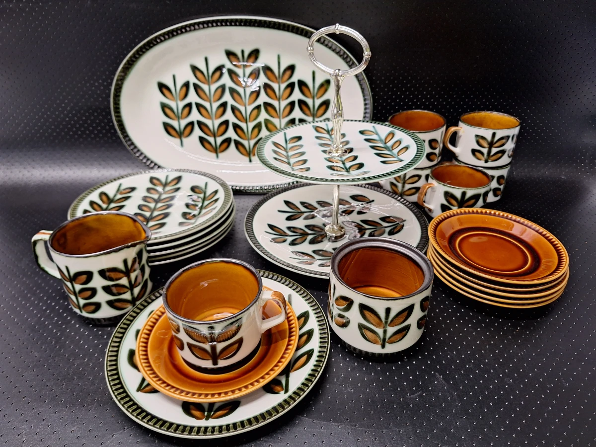 22-delig Boch Rambouillet servies met kopjes, schotels, borden etc. - foto 2