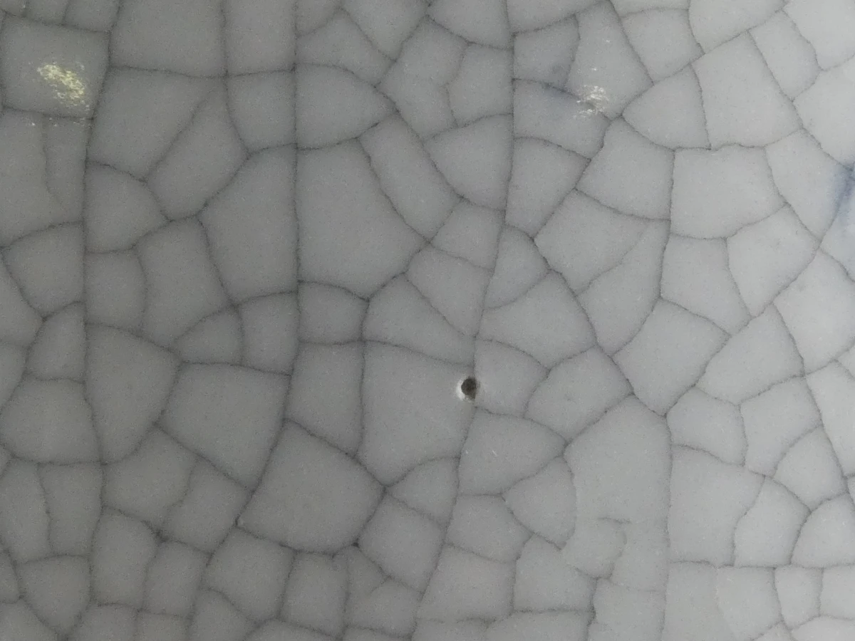 Grote Aziatische keramische vaas met reliëfdecor - foto 10