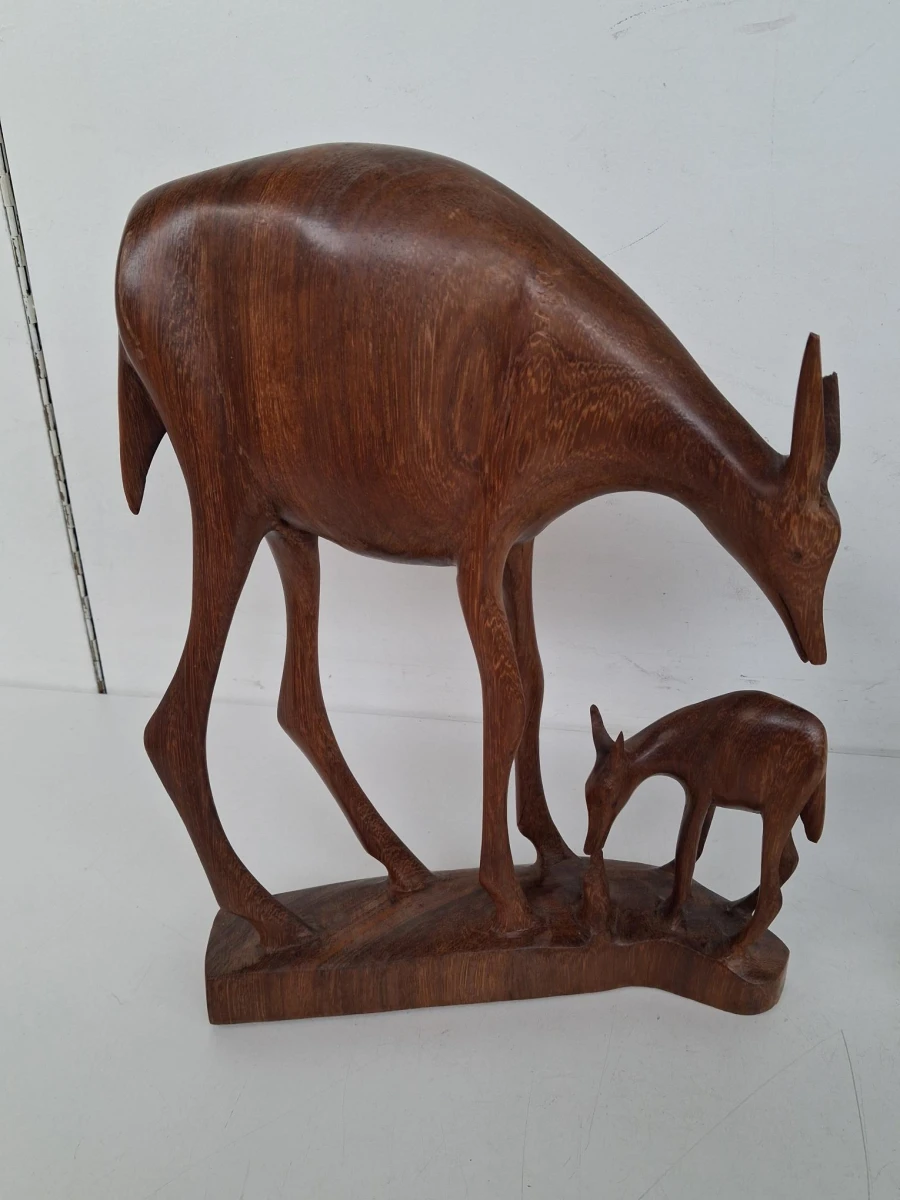 Drie vintage, handgesneden houten sculpturen - foto 2