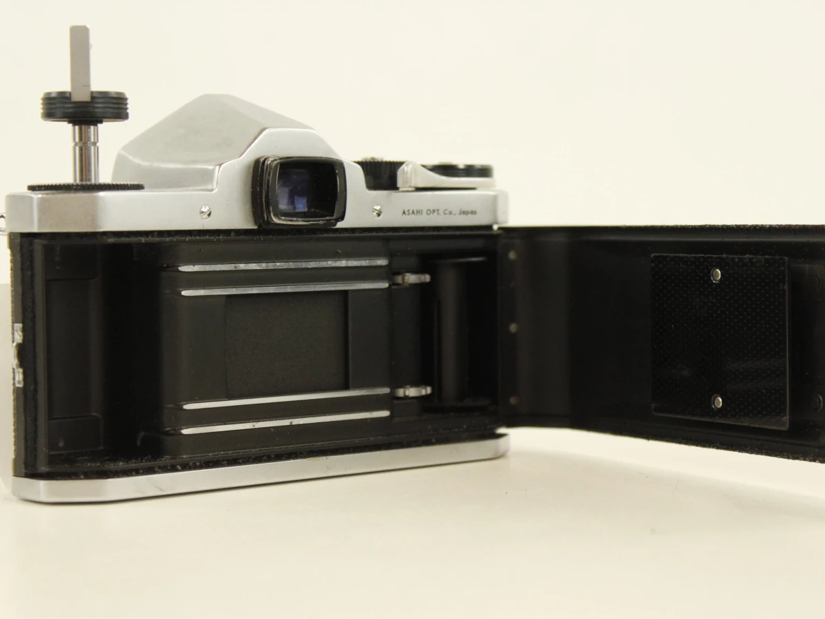 Asahi Pentax S1 met Takumar s.m.c. 1:1.8 lens - foto 8