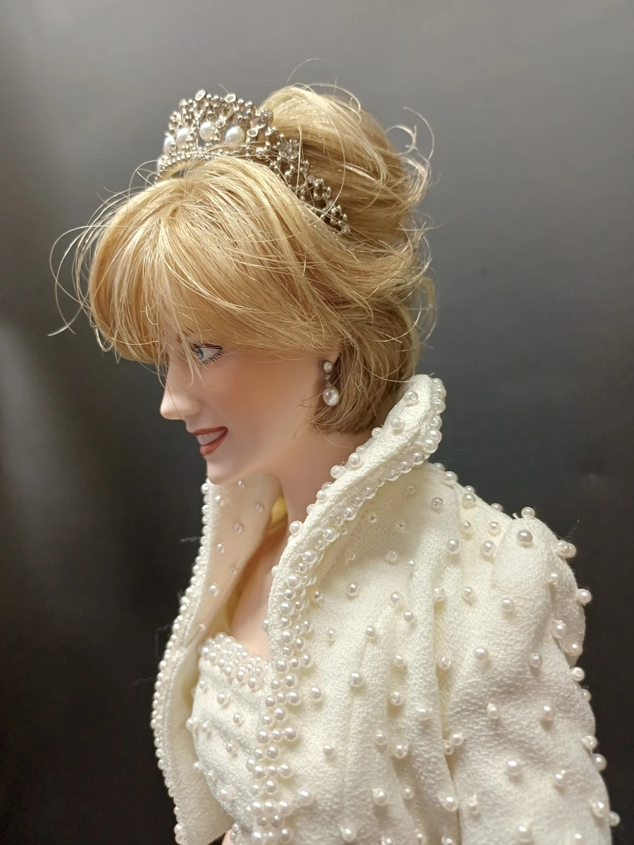 Lady Diana - Travolta Dress pop + boeken en video’s - foto 21