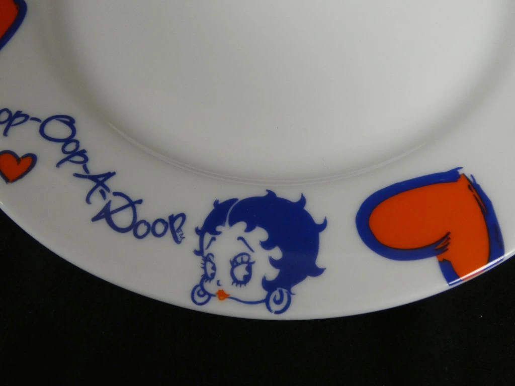 Betty Boop eierdop met bord en lepeltje van fine bone china - foto 5