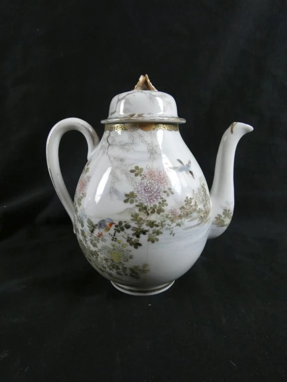 Porseleinen theeservies met decoratieve vogels en bloemen - foto 4