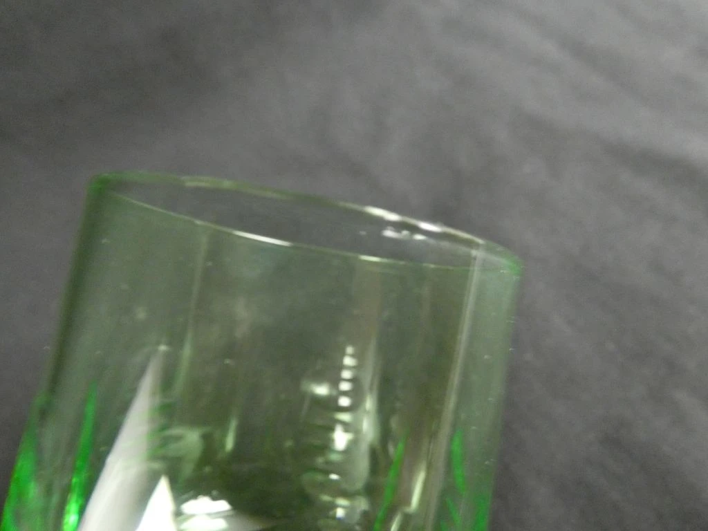 Set van 12 groene vintage uraniumglazen - foto 7