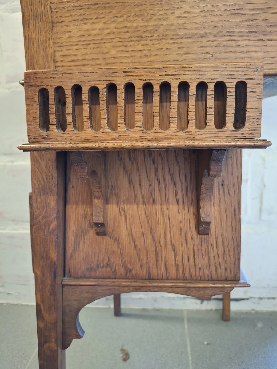 Antieke houten werk-/bijzettafel - foto 8
