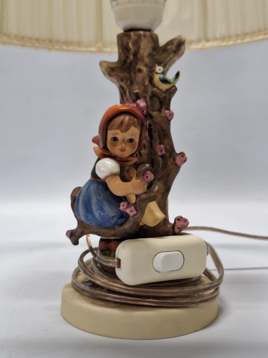 Vintage Goebel Hummel tafellamp ‘Apple Tree Girl’ - model 229 - foto 2