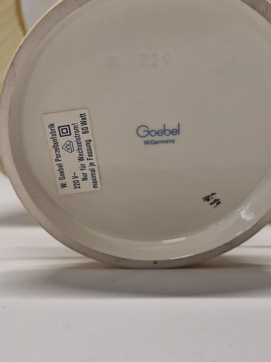 Vintage Goebel Hummel tafellamp ‘Apple Tree Girl’ - model 229 - foto 6