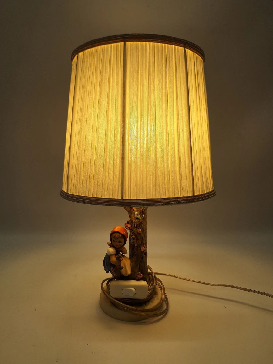 Vintage Goebel Hummel tafellamp ‘Apple Tree Girl’ - model 229 - foto 1
