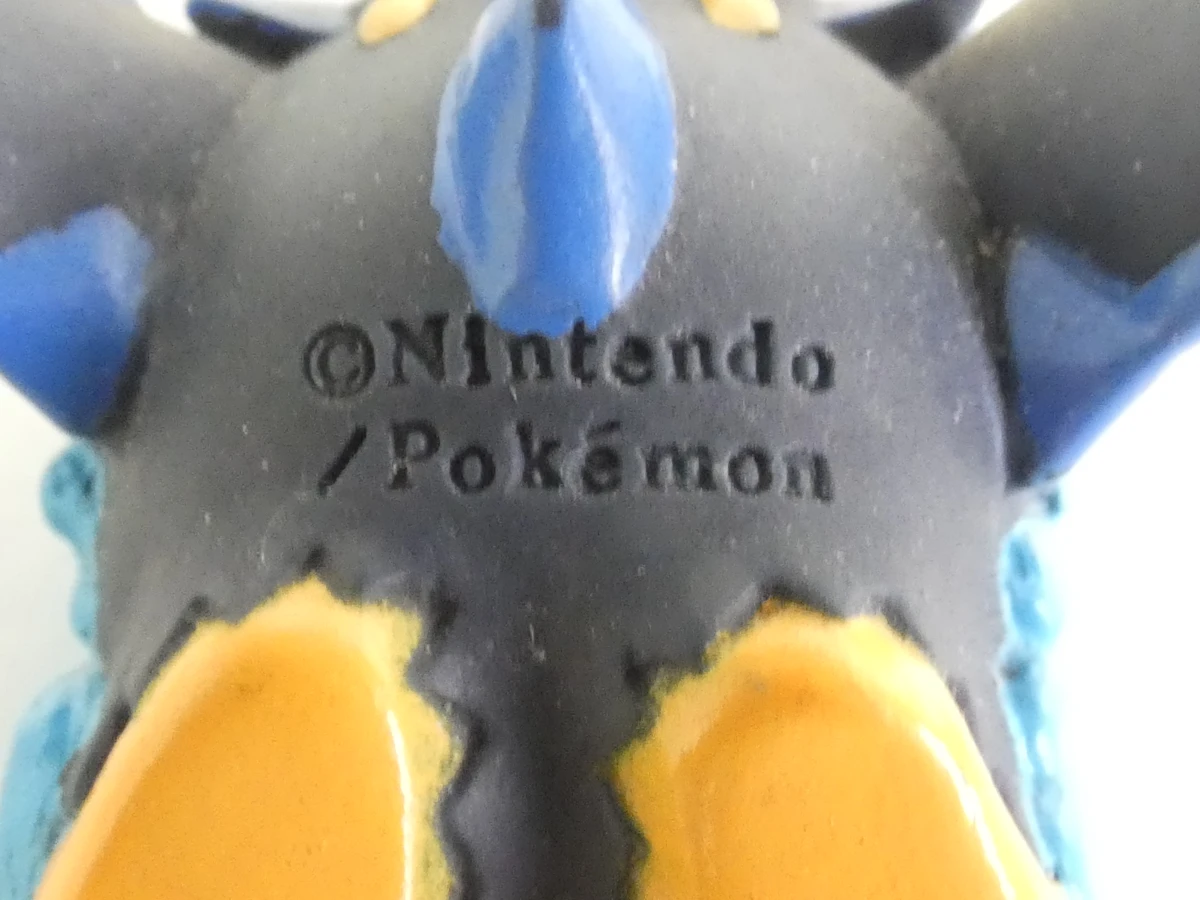 Set van diverse Pokémon figuurtjes en accessoires - foto 6