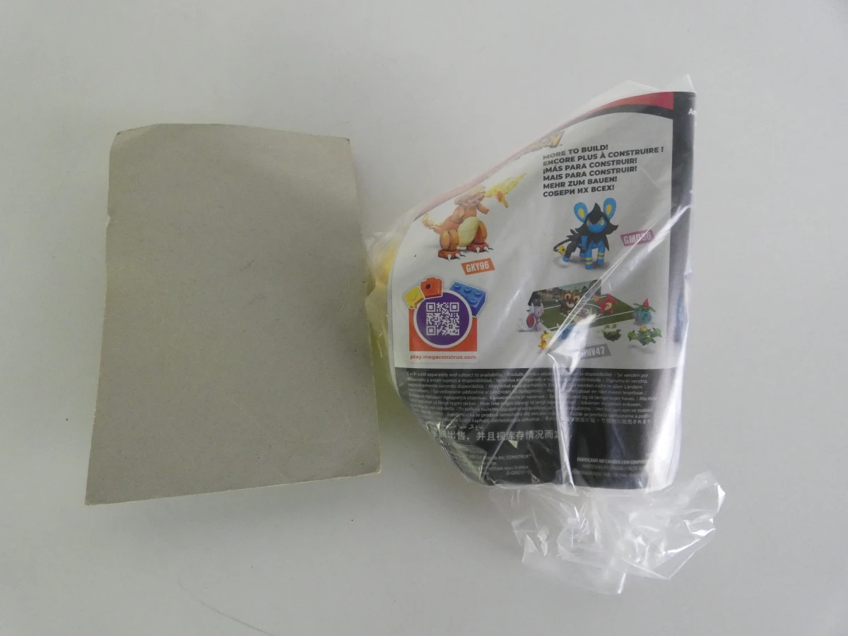 Set van diverse Pokémon figuurtjes en accessoires - foto 18