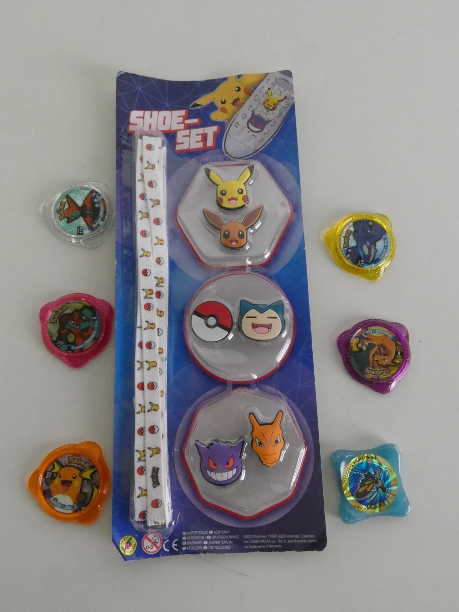 Set van diverse Pokémon figuurtjes en accessoires - foto 20