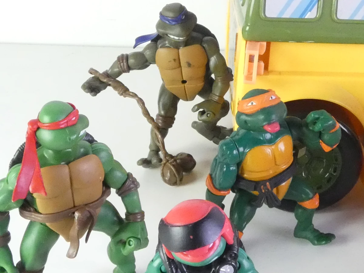 Teenage Mutant Ninja Turtles speelgoedset met bus en figuren - foto 4