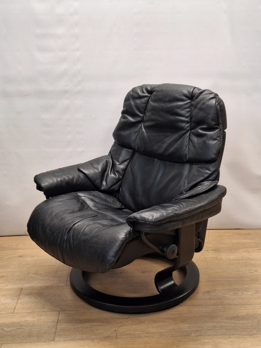 Set van twee Stressless Reno relaxfauteuils in zwart leer maat Large van Ekornes - foto 14