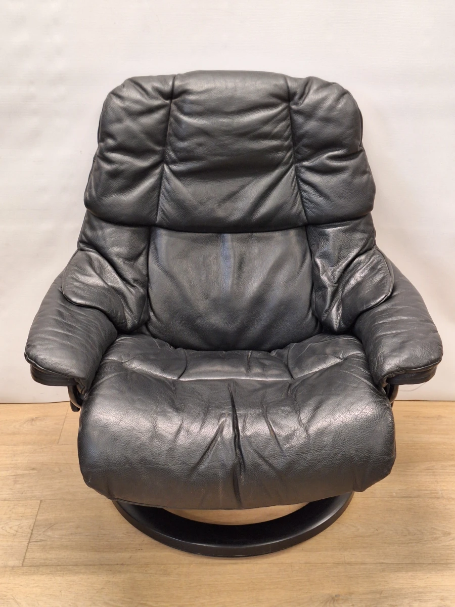 Set van twee Stressless Reno relaxfauteuils in zwart leer maat Large van Ekornes - foto 4