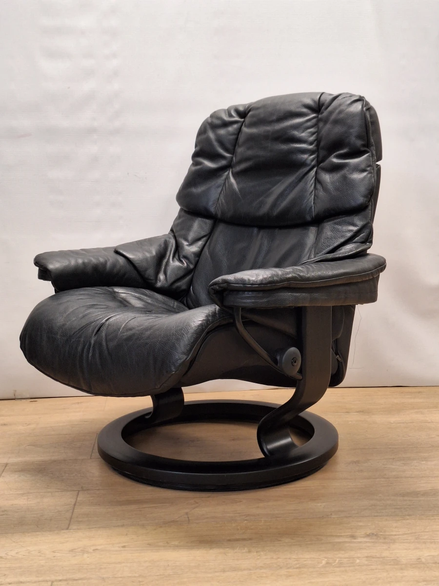 Set van twee Stressless Reno relaxfauteuils in zwart leer maat Large van Ekornes - foto 15