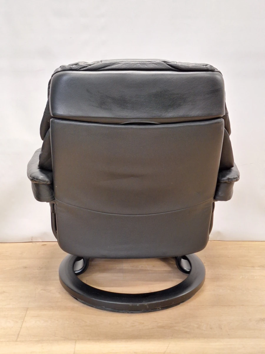 Set van twee Stressless Reno relaxfauteuils in zwart leer maat Large van Ekornes - foto 16