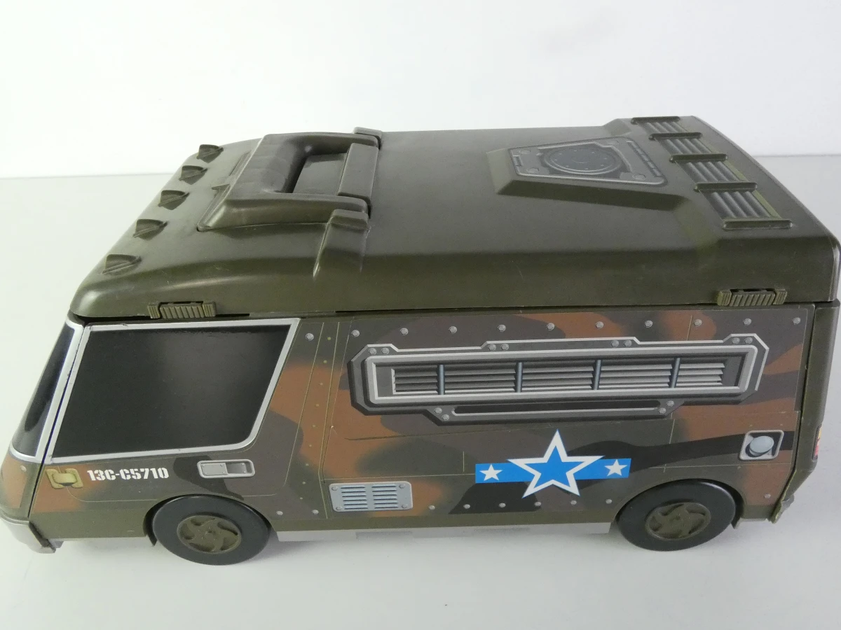 Galoob Micro Machines speelset met voertuigen en militaire basis - foto 27