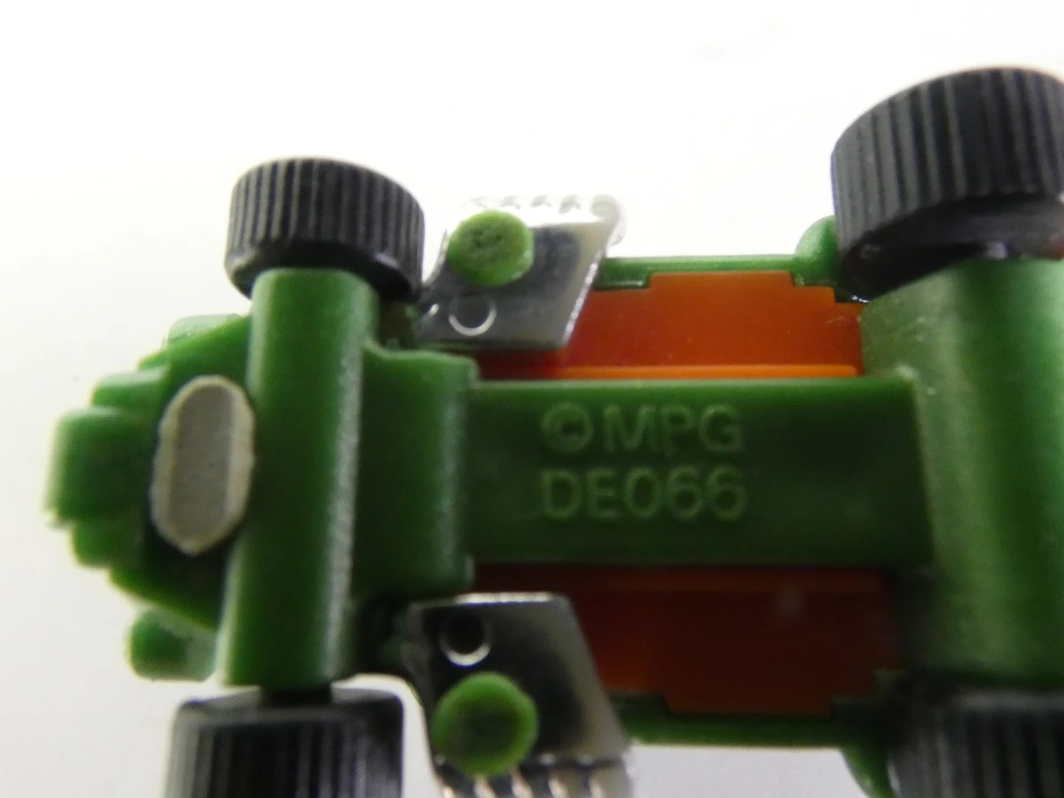 Galoob Micro Machines speelset met voertuigen en militaire basis - foto 32