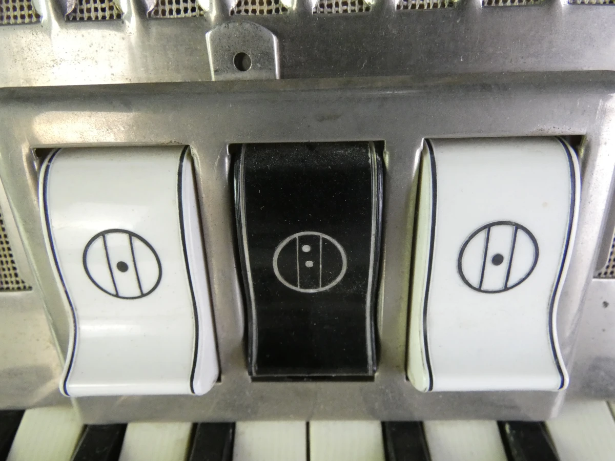 Vintage Hohner Contessa IM accordeon - foto 8