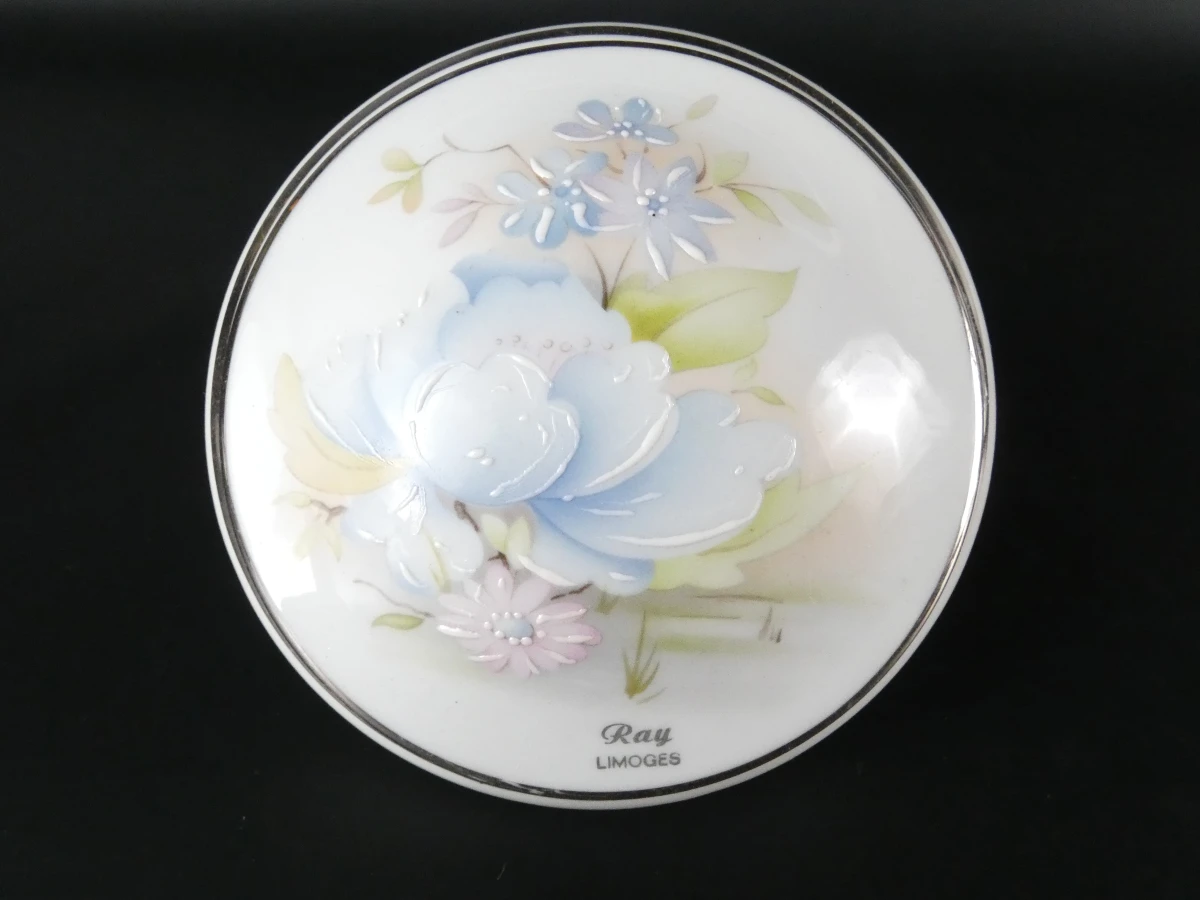Set van 6 handgeschilderde Limoges porseleinen doosjes - foto 10