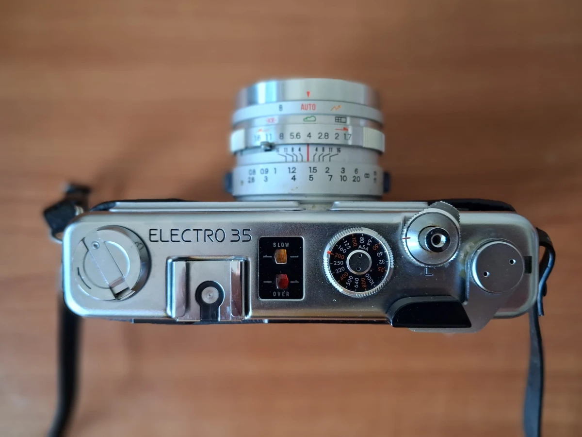 Yashica Electro 35 vintage camera met hoes - foto 2