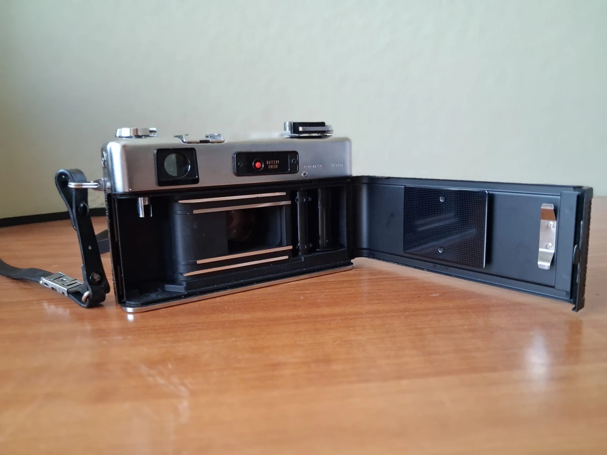 Yashica Electro 35 vintage camera met hoes - foto 5