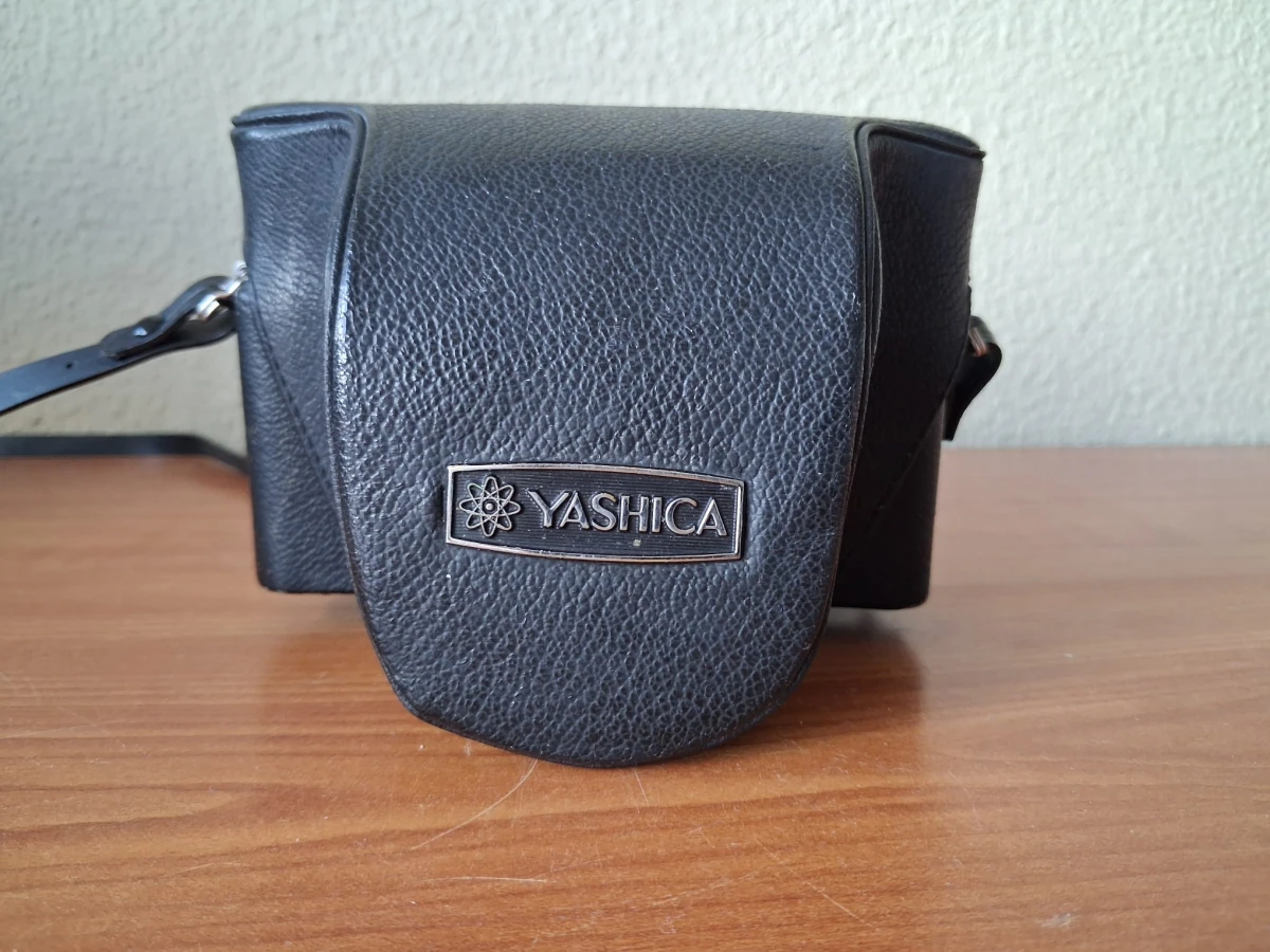 Yashica Electro 35 vintage camera met hoes - foto 6