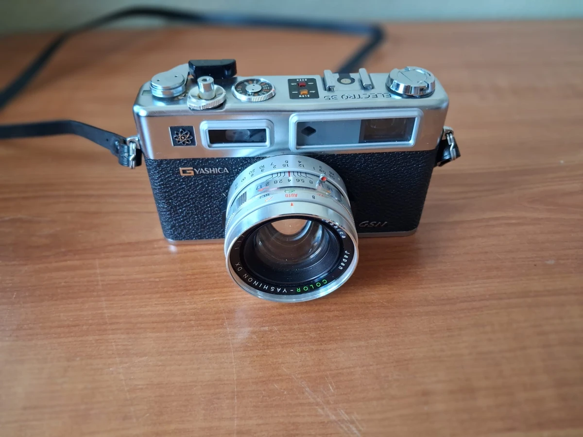 Yashica Electro 35 vintage camera met hoes - foto 4