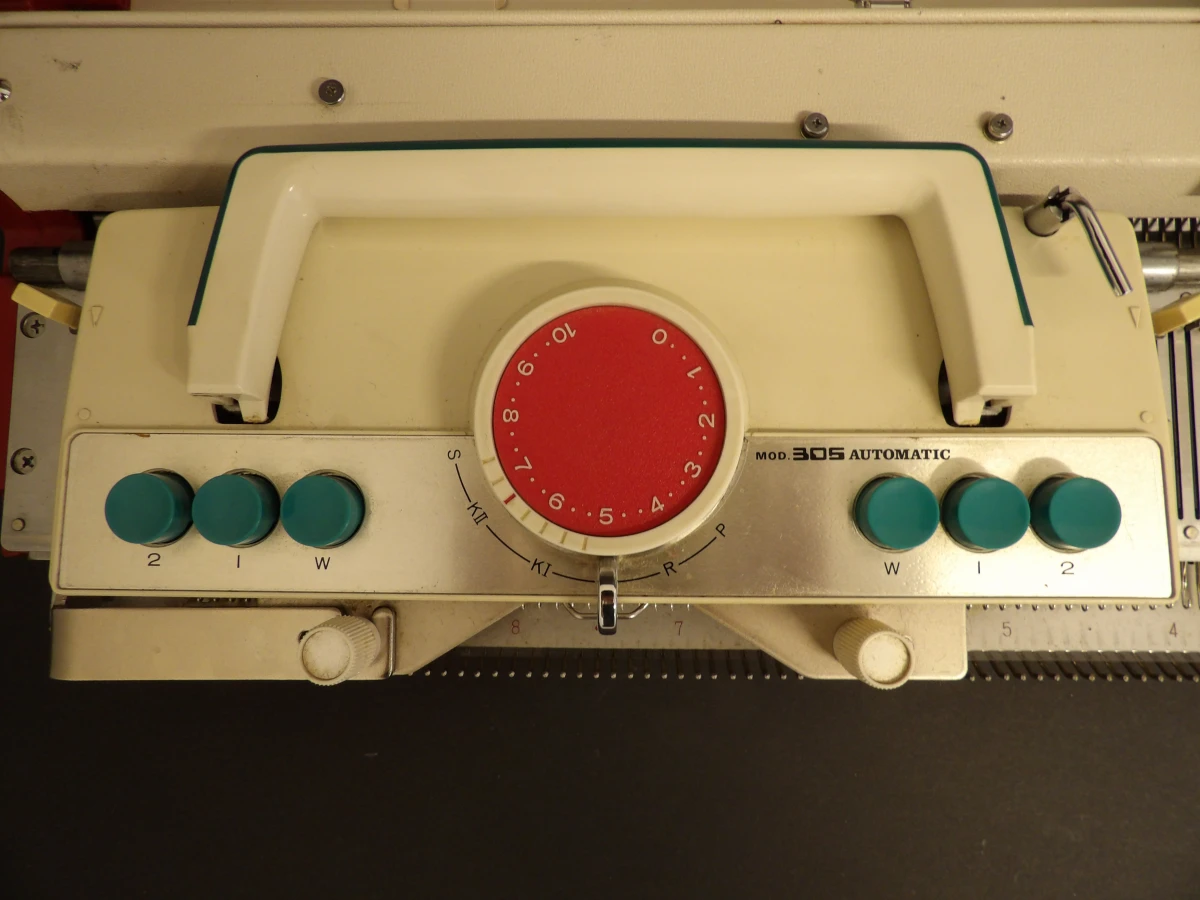 "Empisal Knitmaster" breimachine (model 305 Automatic) - foto 5