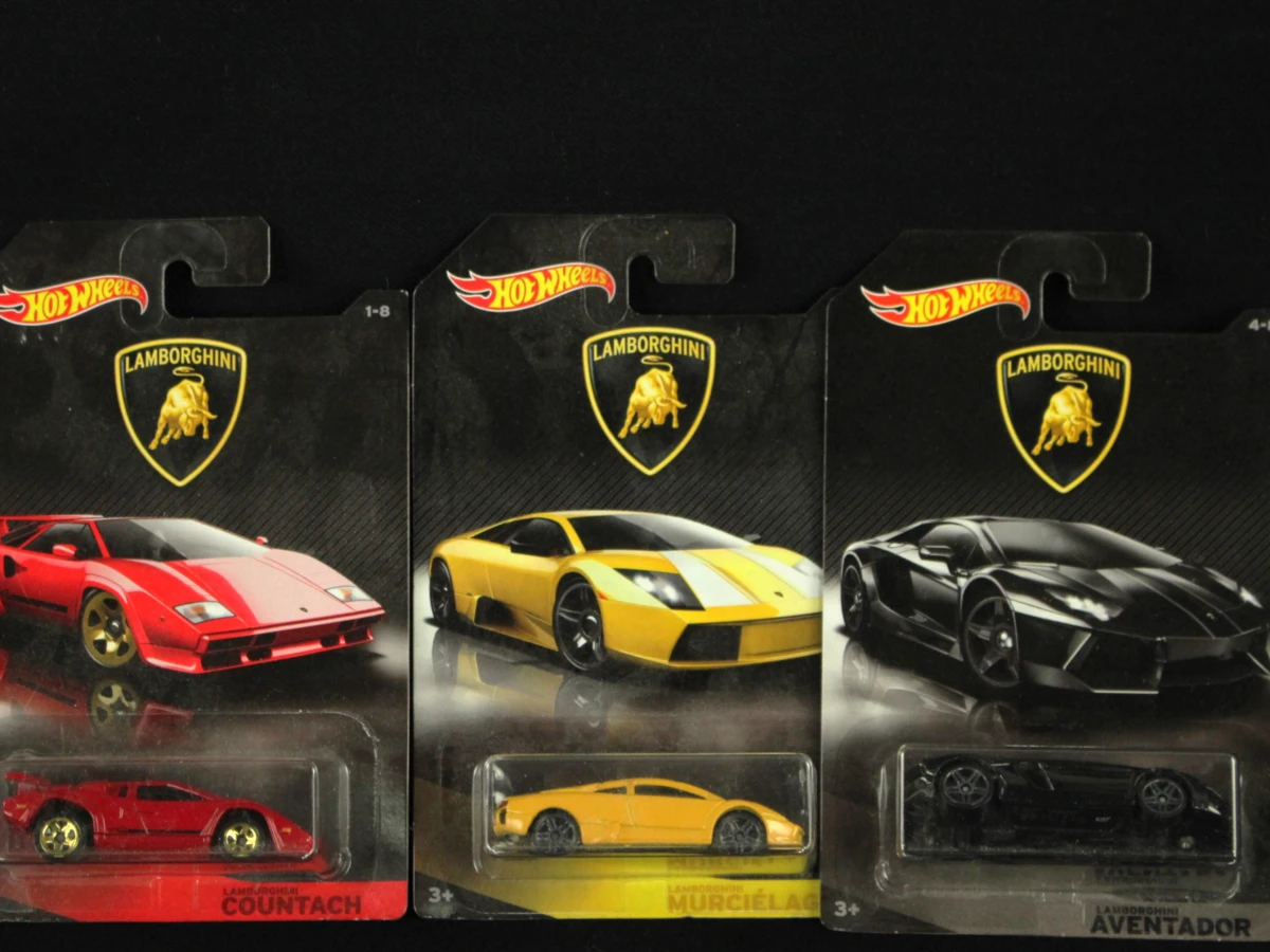 Hot Wheels lot van 38 diverse modellen - foto 9