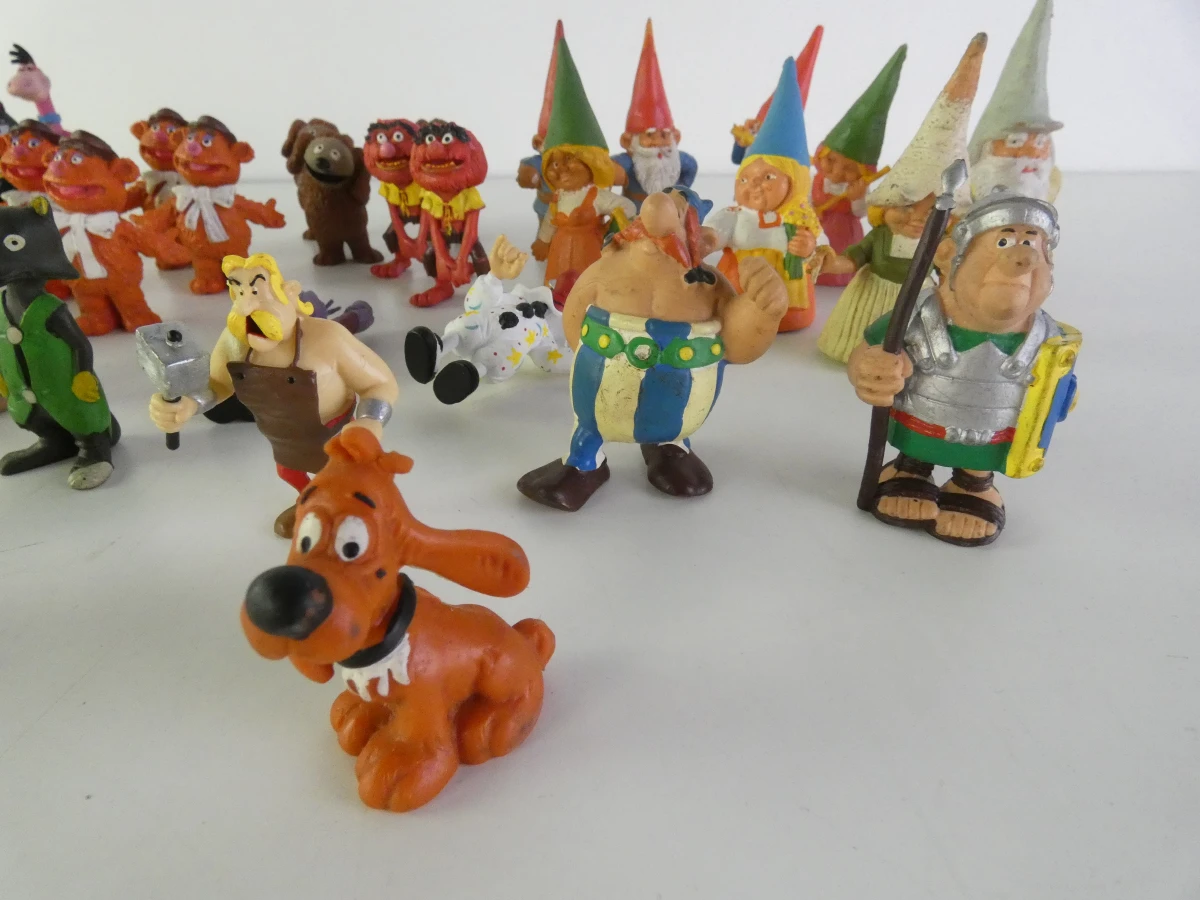 Set vintage cartoon figuurtjes van diverse karakters - foto 6