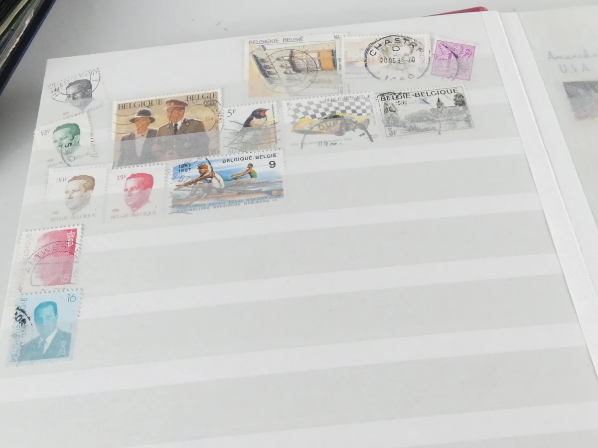 Filatelistische Collectie: Luxe Jaarboeken, FDC's & Klassiek België - foto 9