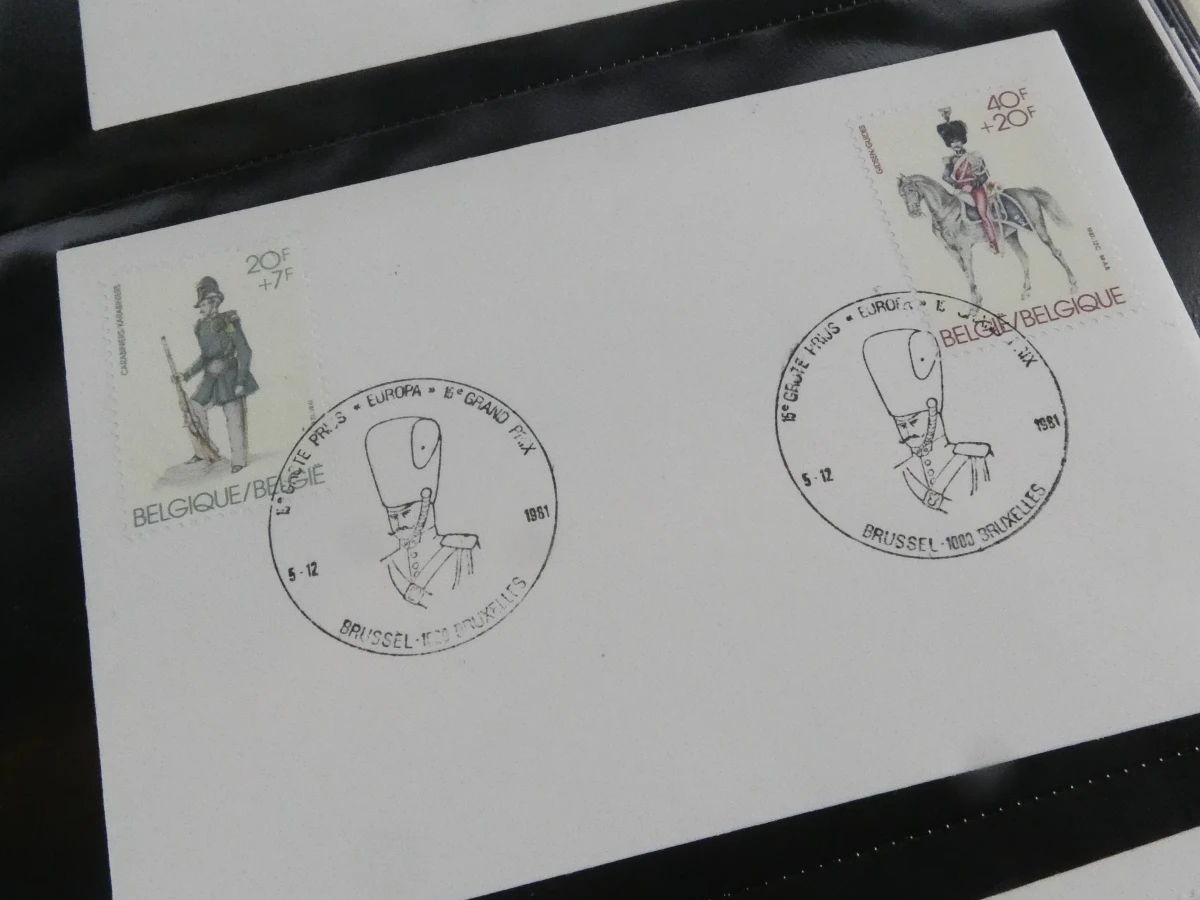 Filatelistische Collectie: Luxe Jaarboeken, FDC's & Klassiek België - foto 16