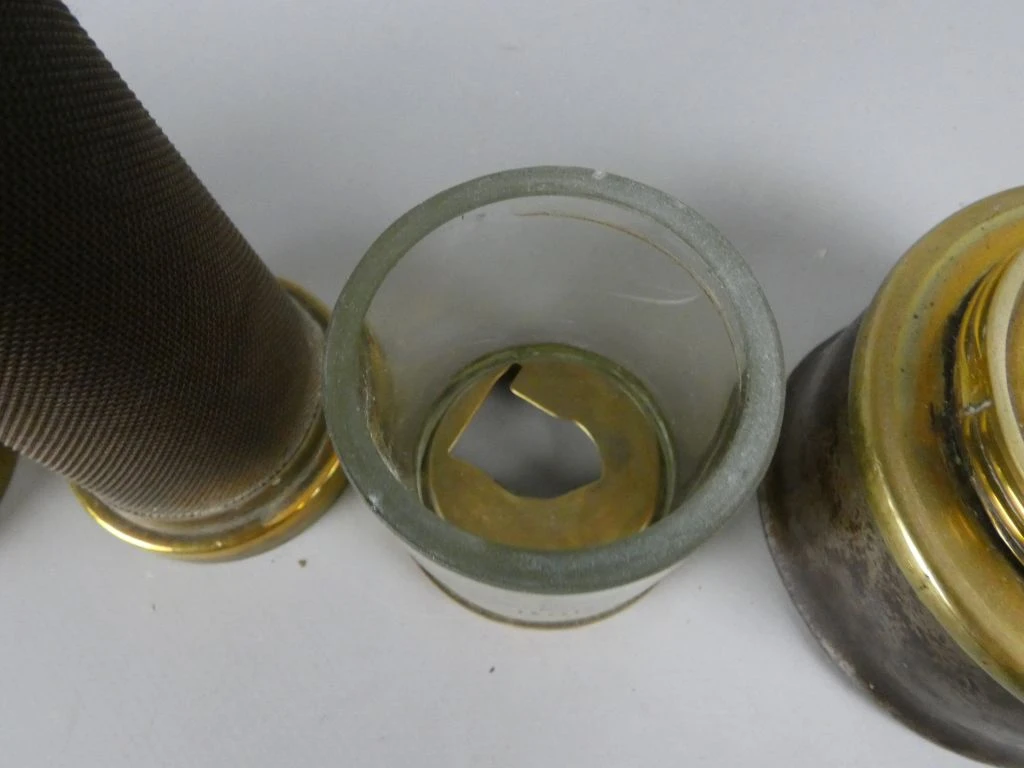 Oude koperen mijnwerkerslamp met glazen inzet - foto 6