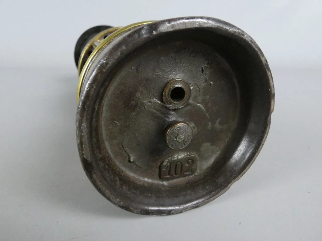 Oude koperen mijnwerkerslamp met glazen inzet - foto 3