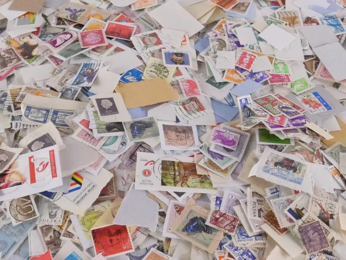 Filatelistisch lot: postzegels en album - foto 4