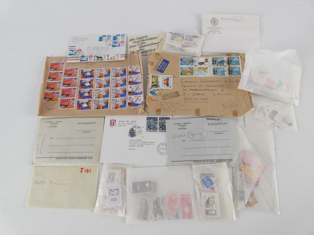 Filatelistisch lot: postzegels en album - foto 12
