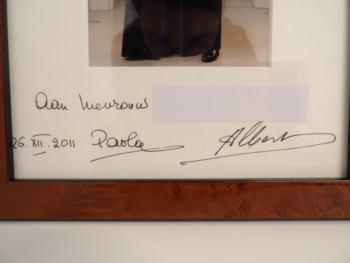 Gesigneerde foto in presentatiekader koning Albert II en koningin Paola - foto 3