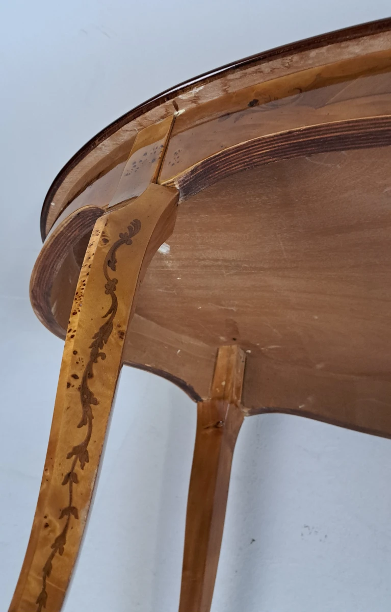 Ovale houten salontafel met bloemeninleg - foto 8