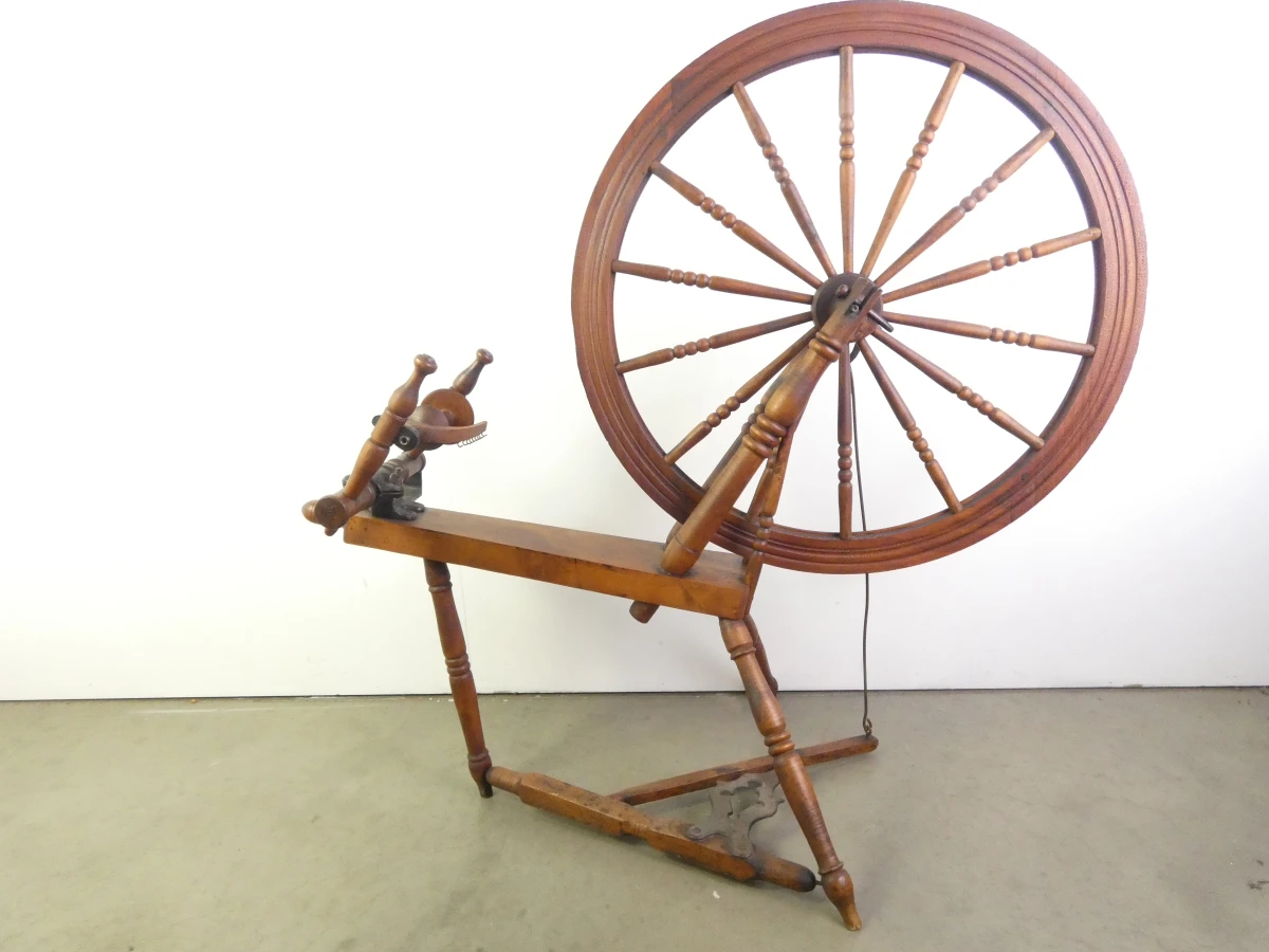 Oud Canadees Productie-Spinnewiel (CPW) – Philias Cadorette - foto 11