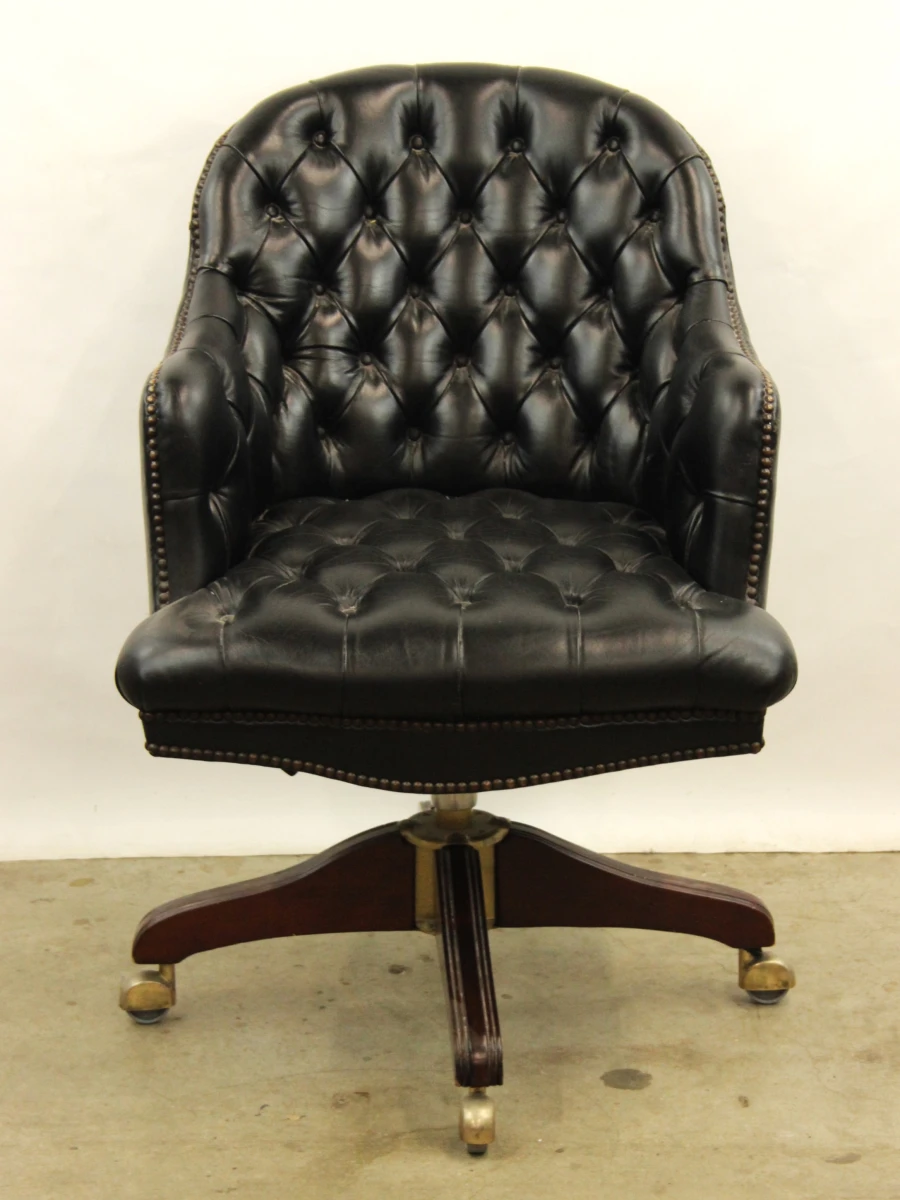 Karaktervolle Chesterfield-bureaustoel met vintage uitstraling - foto 2