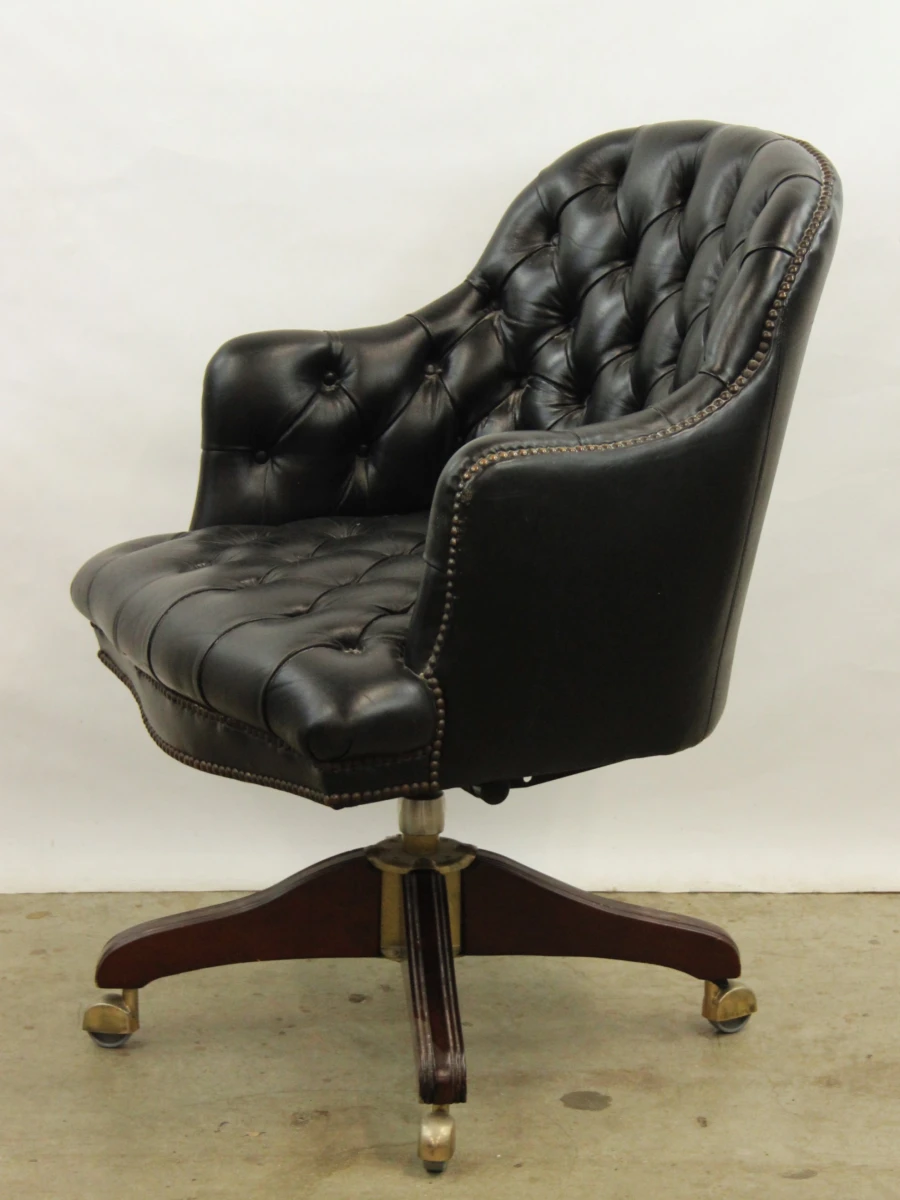 Karaktervolle Chesterfield-bureaustoel met vintage uitstraling - foto 7