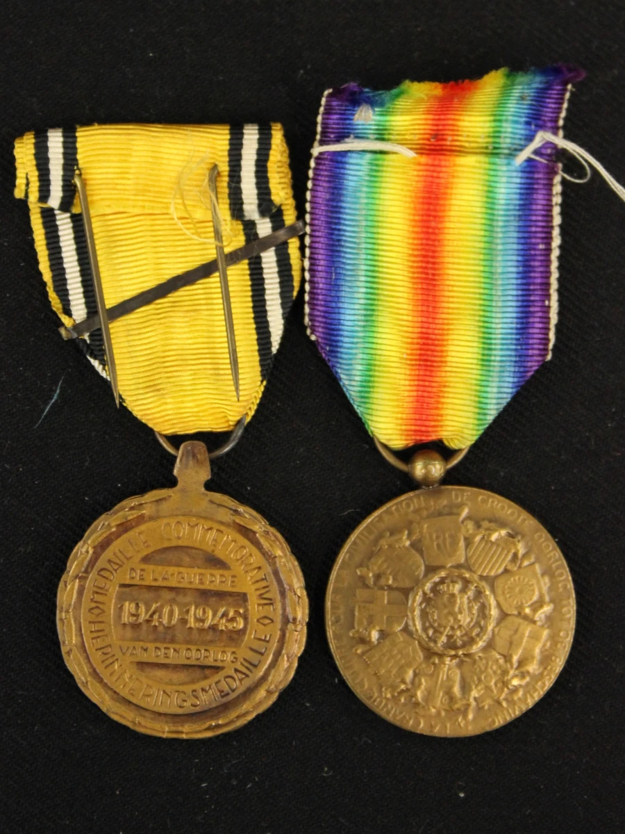Set van 8 militaire medailles - foto 5